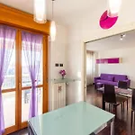 I-host Spacious 2br With 2 Baths & Balcony * Μιλάνο