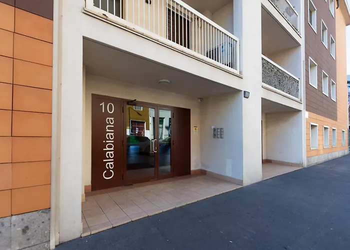I-host Spacious 2br With 2 Baths & Balcony Apartament Mediolan