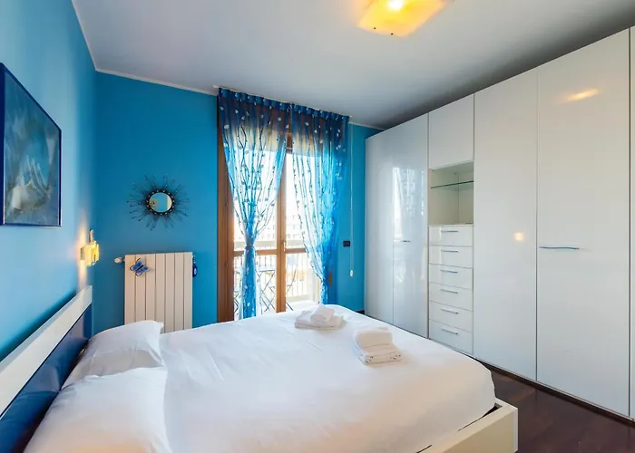 I-host Spacious 2br With 2 Baths & Balcony Apartament Mediolan