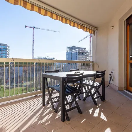 I-host Spacious 2br With 2 Baths & Balcony