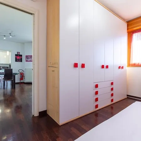 شقة I-host Spacious 2br With 2 Baths & Balcony *