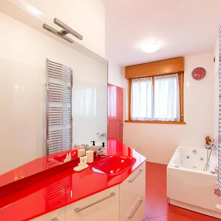 شقة I-host Spacious 2br With 2 Baths & Balcony *