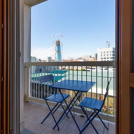 شقة I-host Spacious 2br With 2 Baths & Balcony ميلان