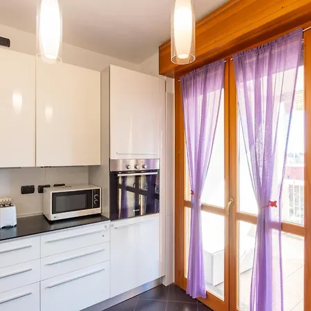 I-host Spacious 2br With 2 Baths & Balcony * ميلان