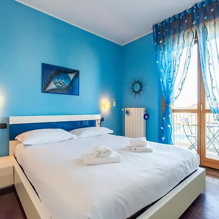 I-host Spacious 2br With 2 Baths & Balcony ميلان